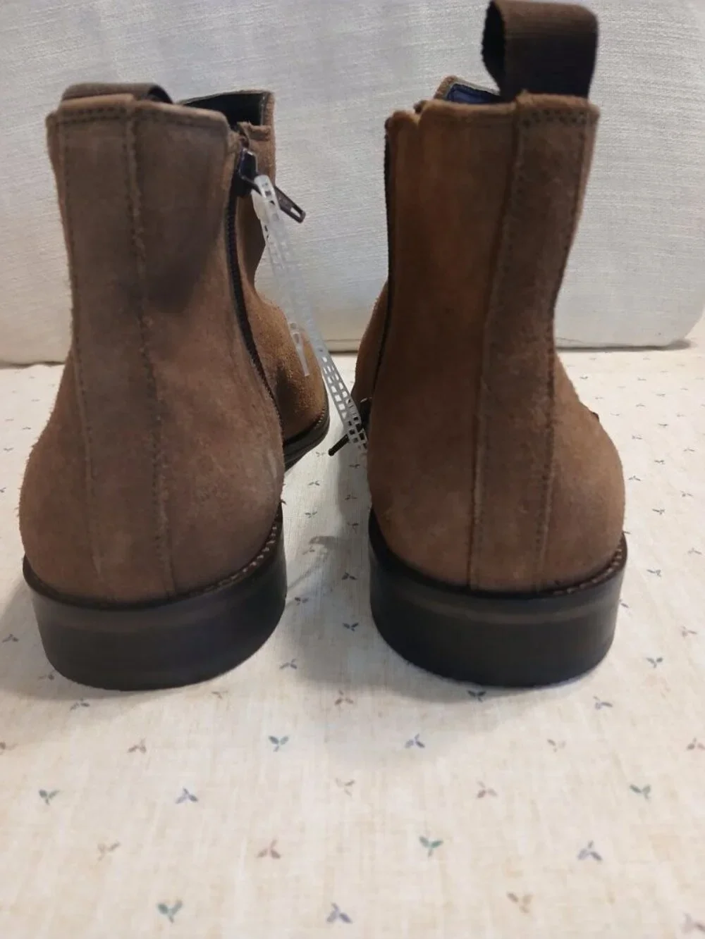 Section X Steven Men’s Brown Suede Chelsea Boots Size 9 M New Without Box